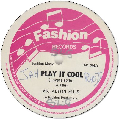 PLAY IT COOL (VG+/WOL) / PLAY IT COOL Dancehall Style (VG+/WOL)
