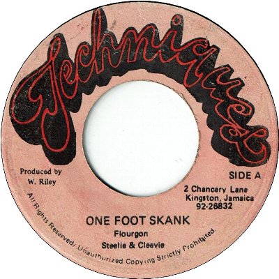 ONE FOOT SKANK　(VG) / VERSION (VG9