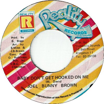 BABY DON'T GET HOOKED ON ME (VG+)