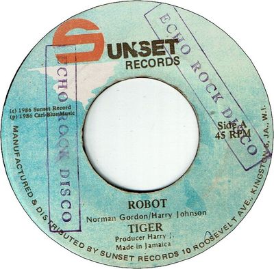 ROBOT (VG+/Stamp)