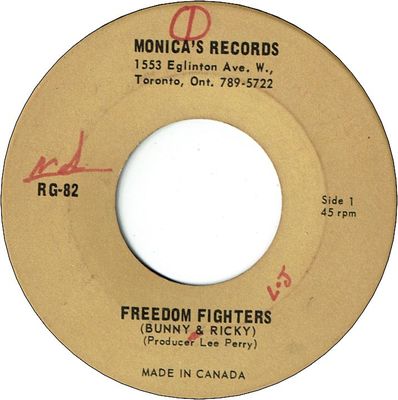 FREEDOM FIGHTERS (VG+/WOL) / VERSION (VG/WOL)